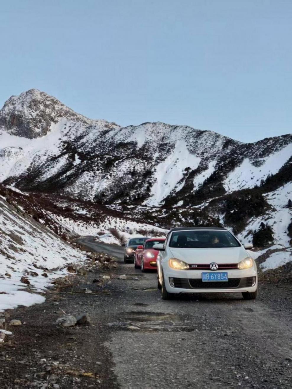 6万元跑车打卡沐尘100:Cayman、RCZ、GTI敞篷的飞驰人生