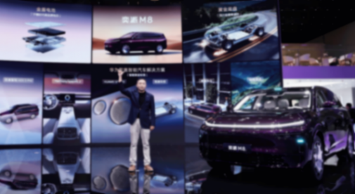家用SUV卷王，东风奕派M8满配华为乾崑六件套亮相大湾区车展