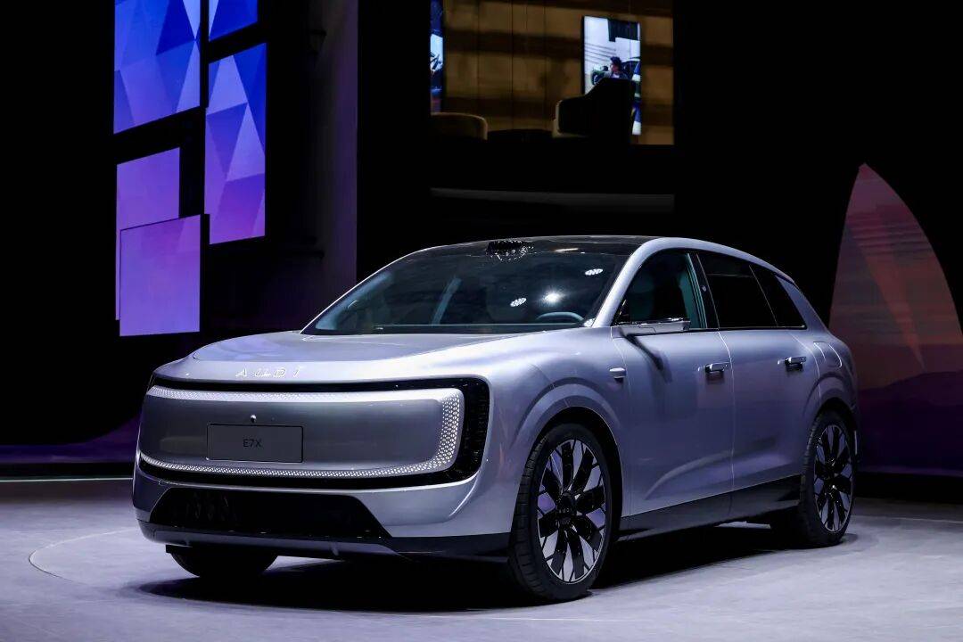 L3技术加持!奥迪 E7X:传统豪华的“诺曼底登陆” 图片