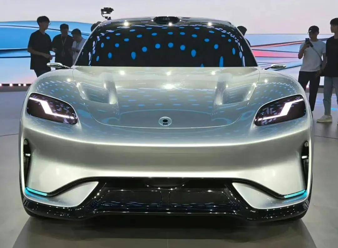 LOGO撞脸、字节“打脸”,赛豆AIVA出道即翻车?